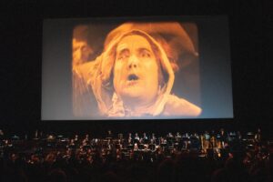 L1000199 Copy 300x200